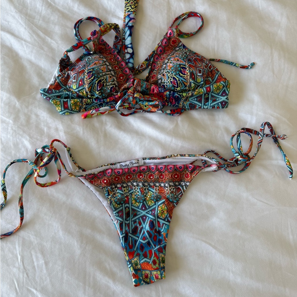 Pretty fiona rainbow gemstone detailed bikini worn once